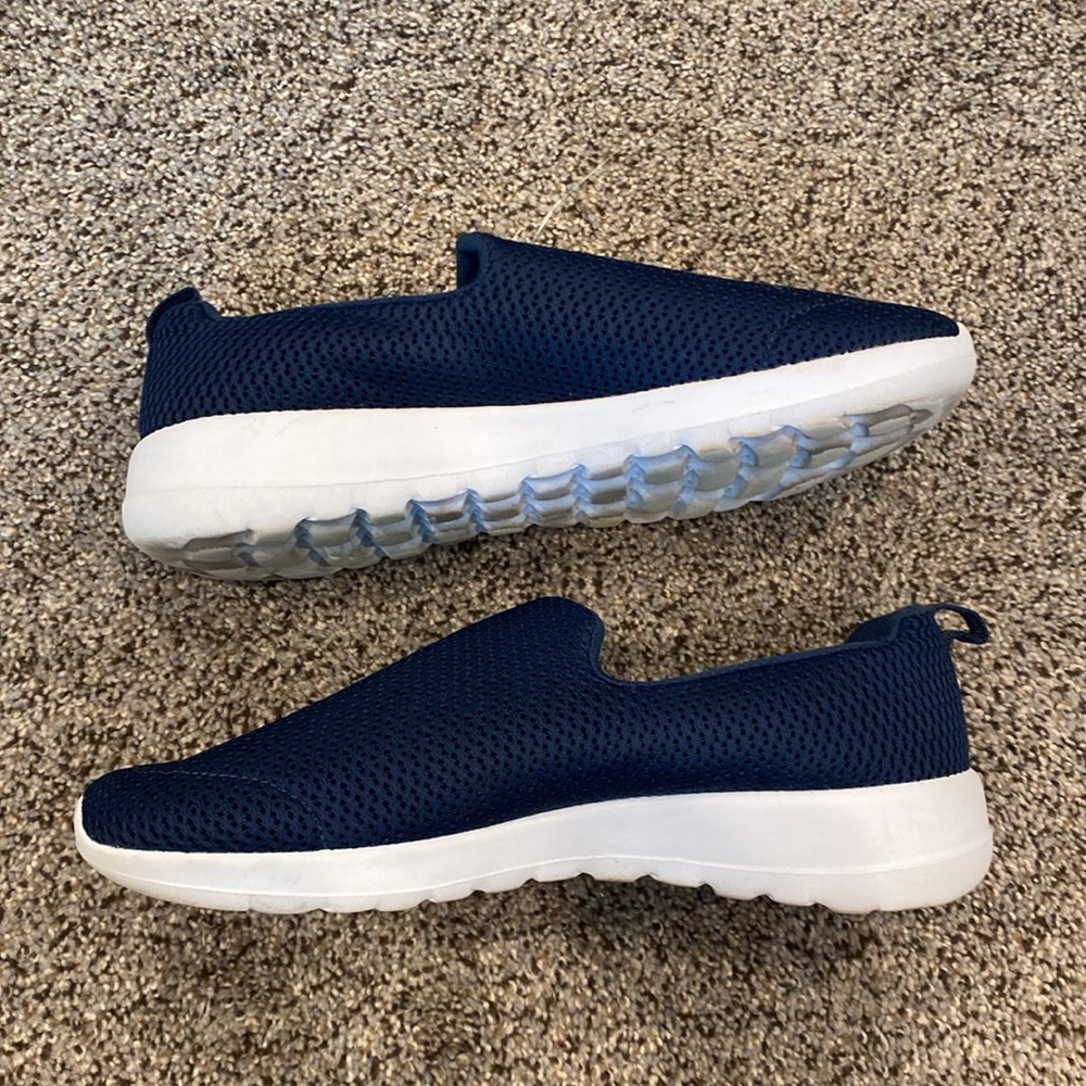 Skechers Go Walk GoGa Max Women's Navy Slip-On Shoes, Size 8.5 - Picture 3 of 5